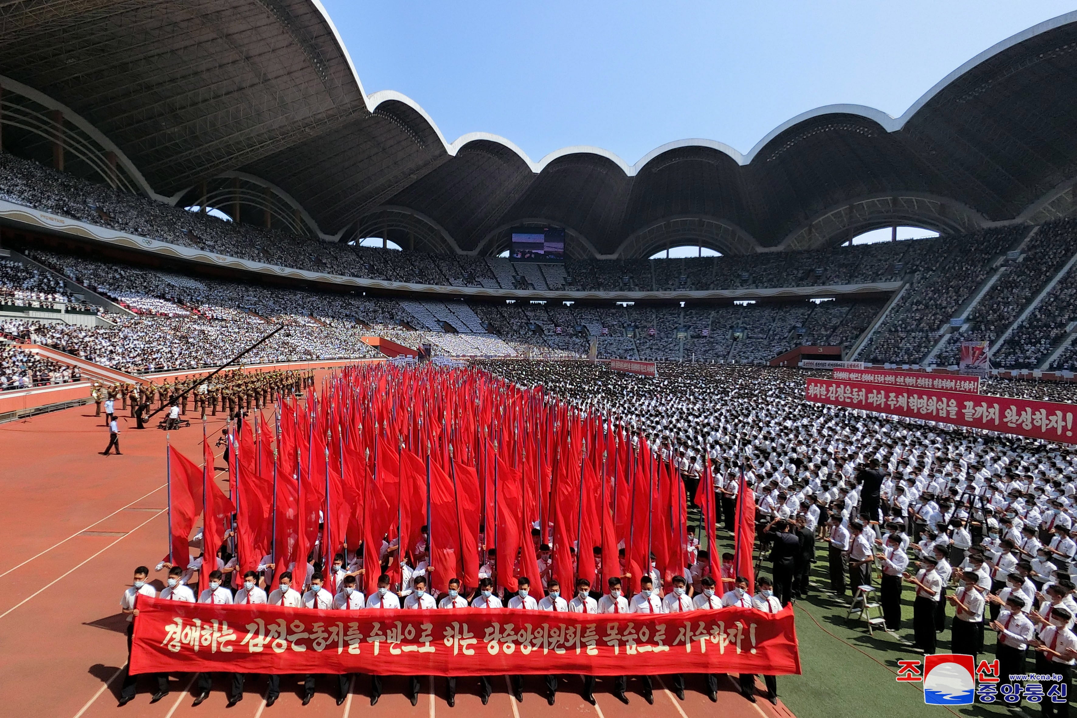 North Korea holds mass rallies against US