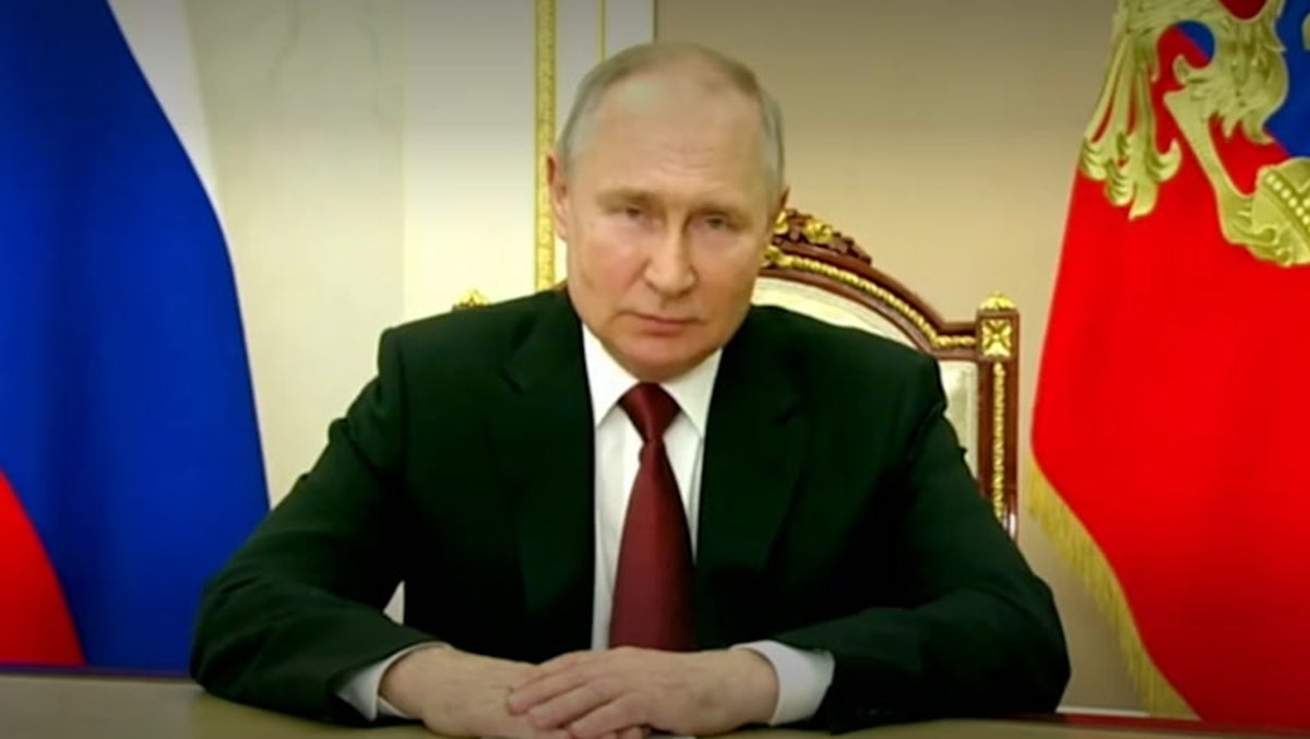 Watch: Putin makes bland statement on young engineers in first speech after Wagner mutiny