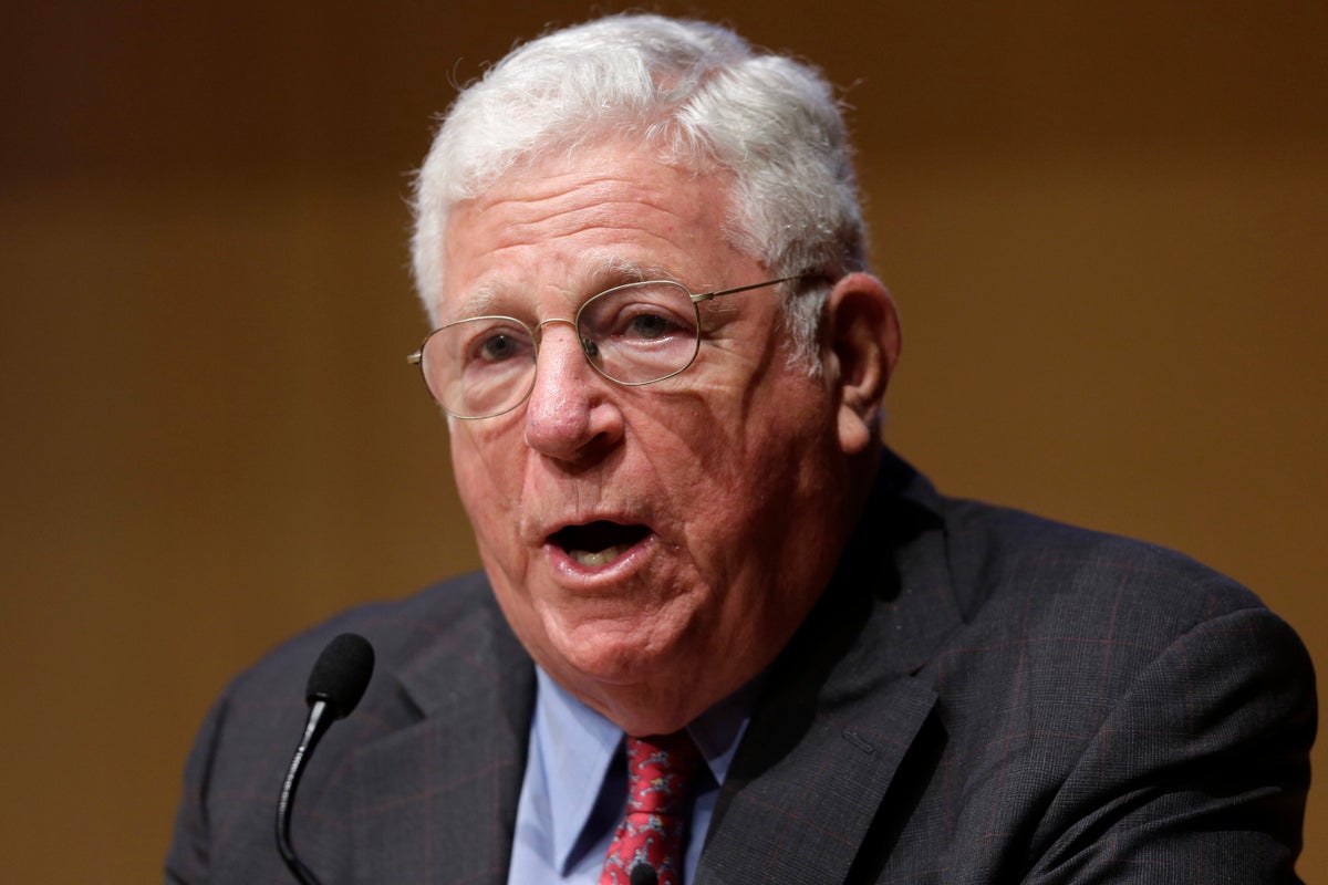 Richard Ravitch, public servant who shepherded New York through fiscal crisis, dies at 89