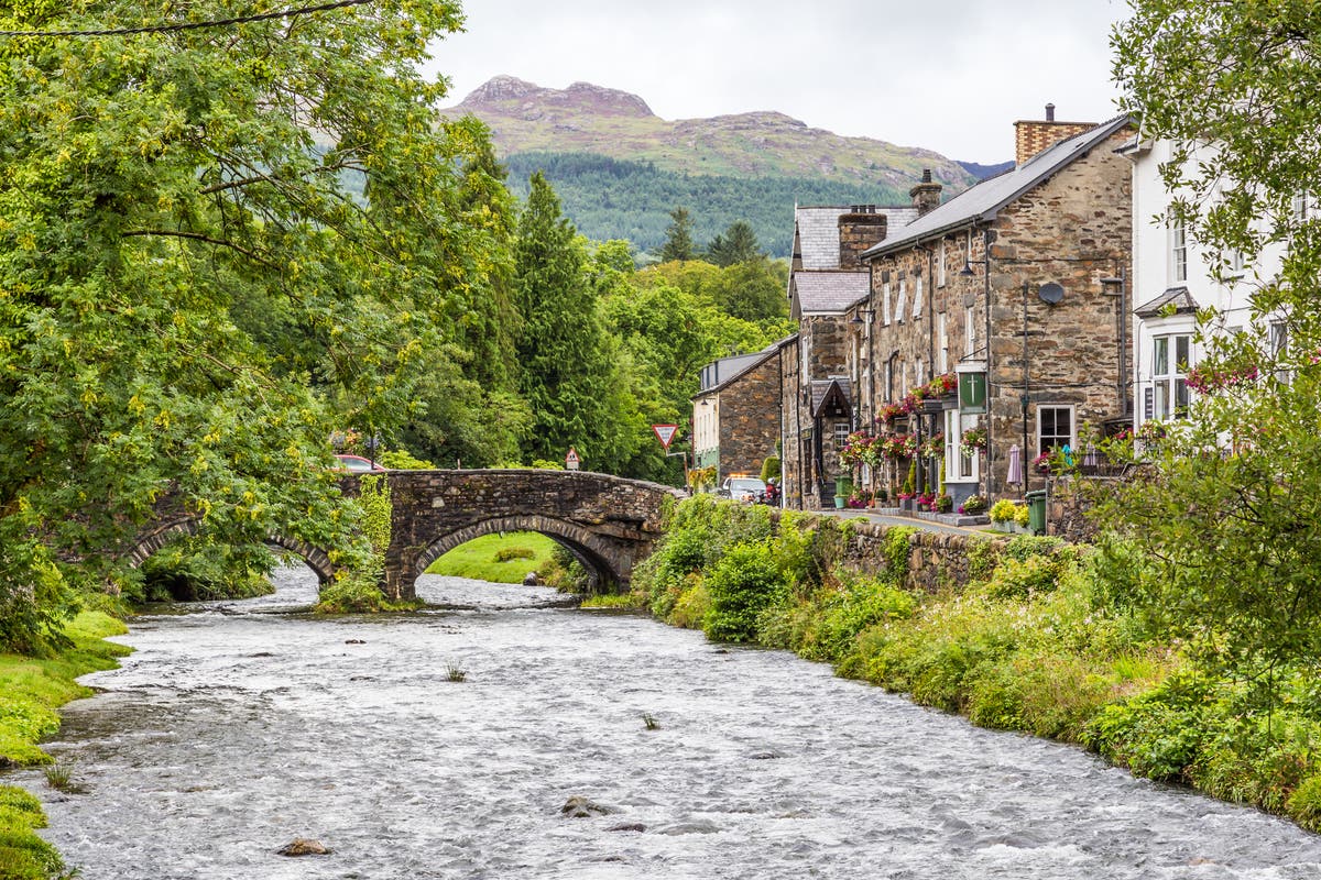 12 prettiest UK towns and villages to visit this summer