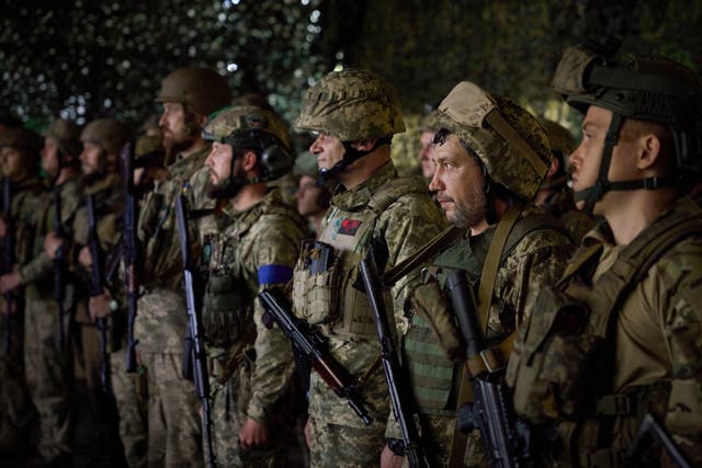 <p>Ukrainian servicemen in the Donetsk region in the east of the country </p>