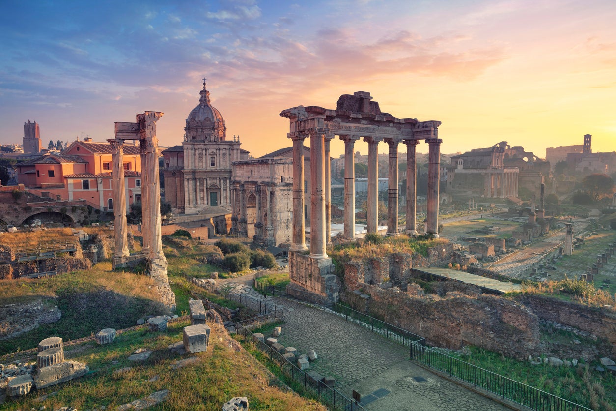 Iconic landmarks line the Italian capital