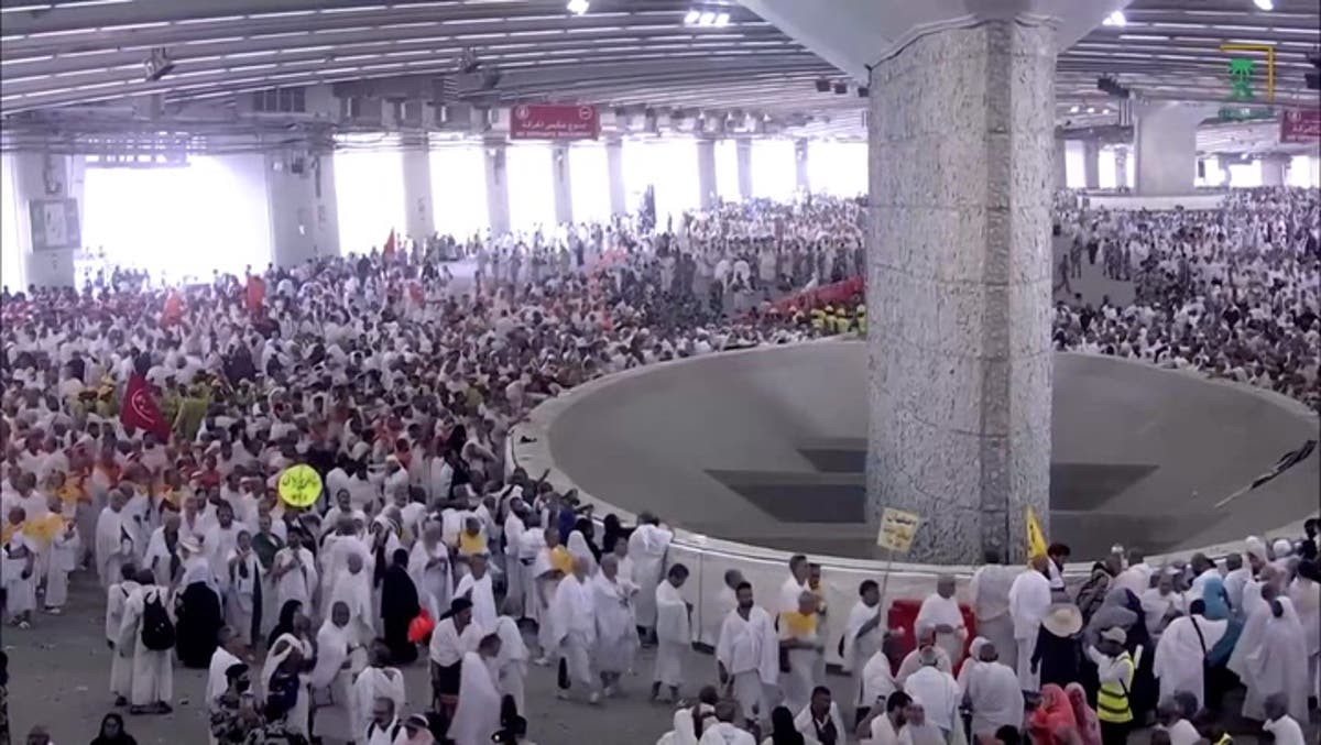 Watch: Muslims hurl stones during ‘stoning of the devil’ ritual during annual Hajj pilgrimage