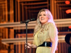 Kelly Clarkson alters lyrics to ‘Piece by Piece’ following divorce from Brandon Blackstock