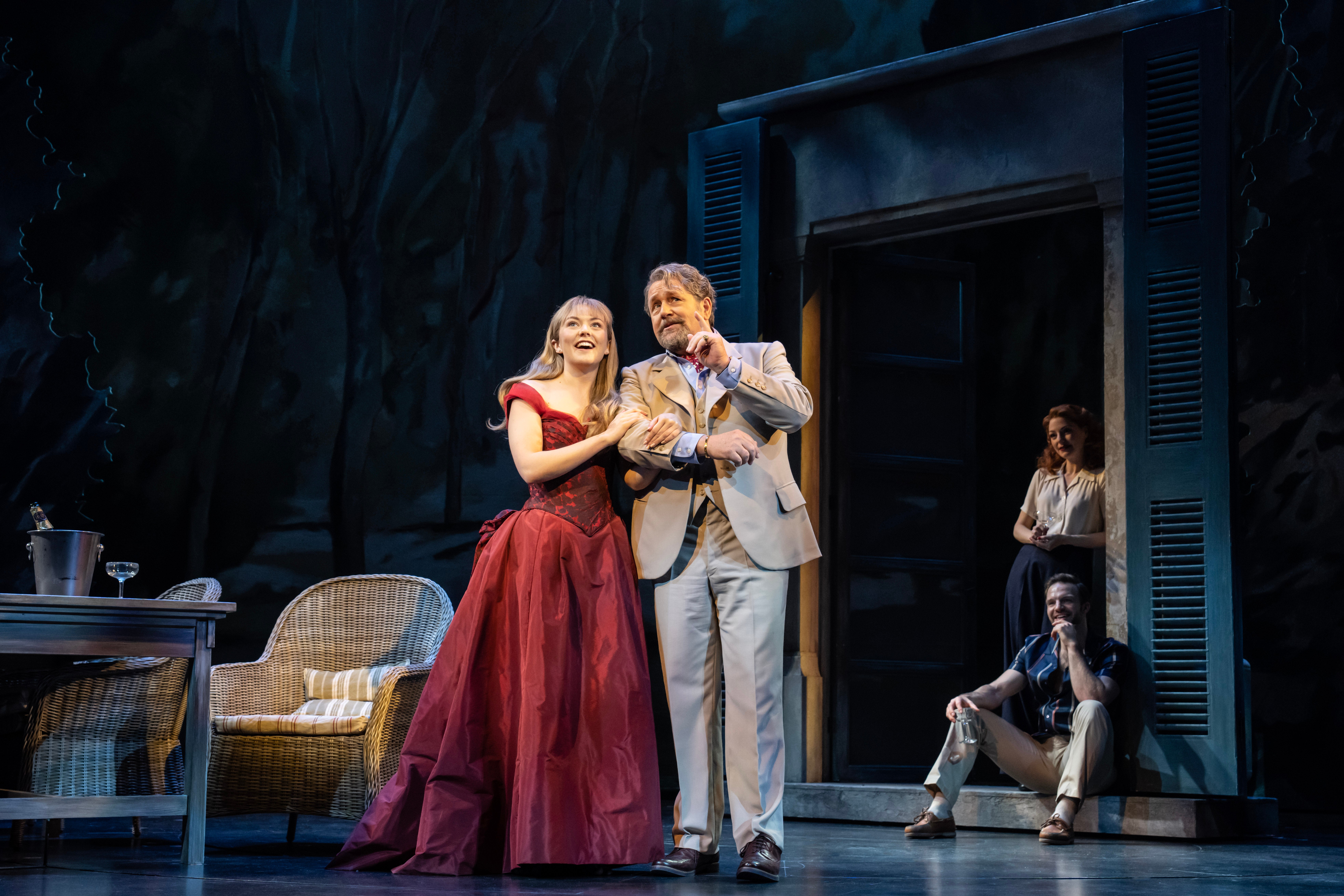 Anna Unwin and Michael Ball in ‘Aspects of Love'