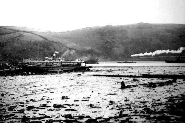 The HMS E52 submarine was beached on mudflats in Dartmouth before the park was created (Dartmouth Museum/PA)