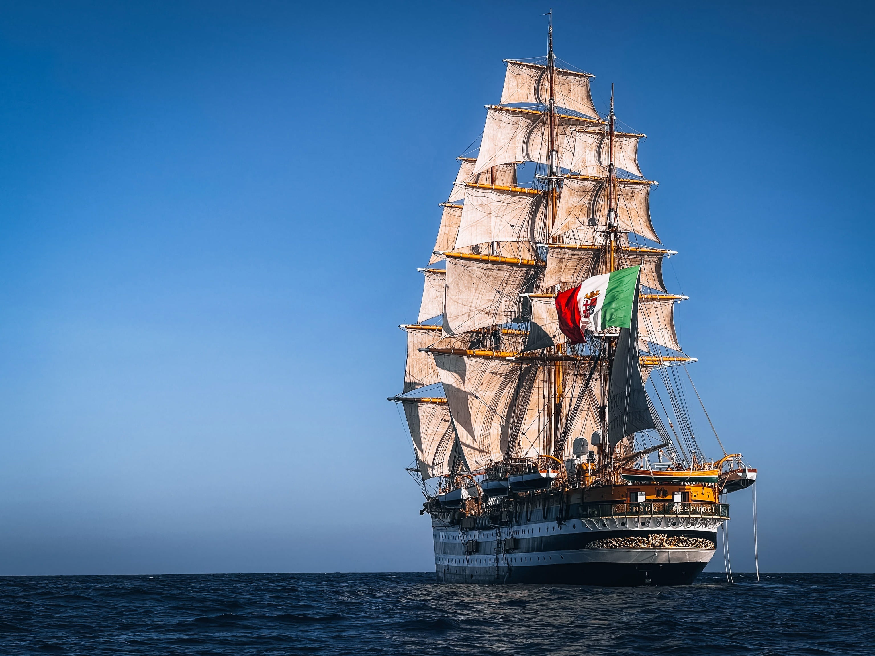 The Italian ship Amerigo Vespucci leaving from Genoa on world tour