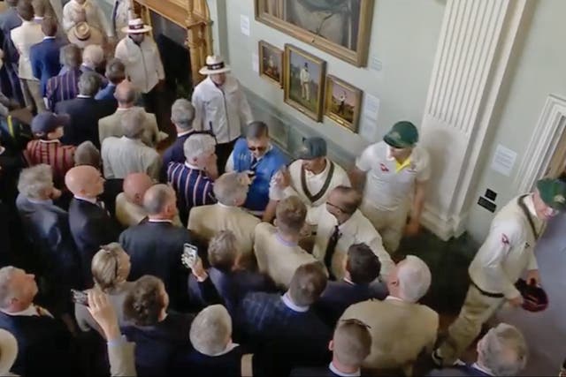 <p> Usman Khawaja confronts fan in Lord’s Long Room after controversial Bairstow dismissal</p>