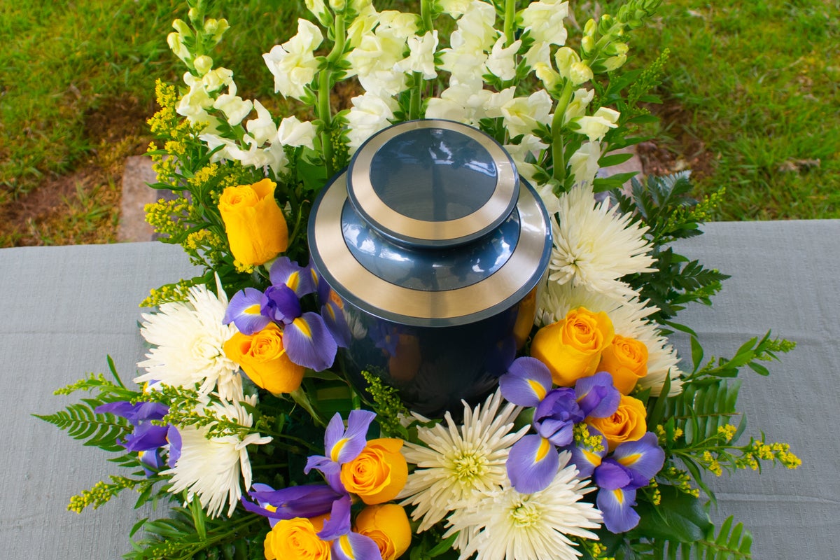 Daughter awarded 1,000 compensation after her mother's ashes spilled in the post