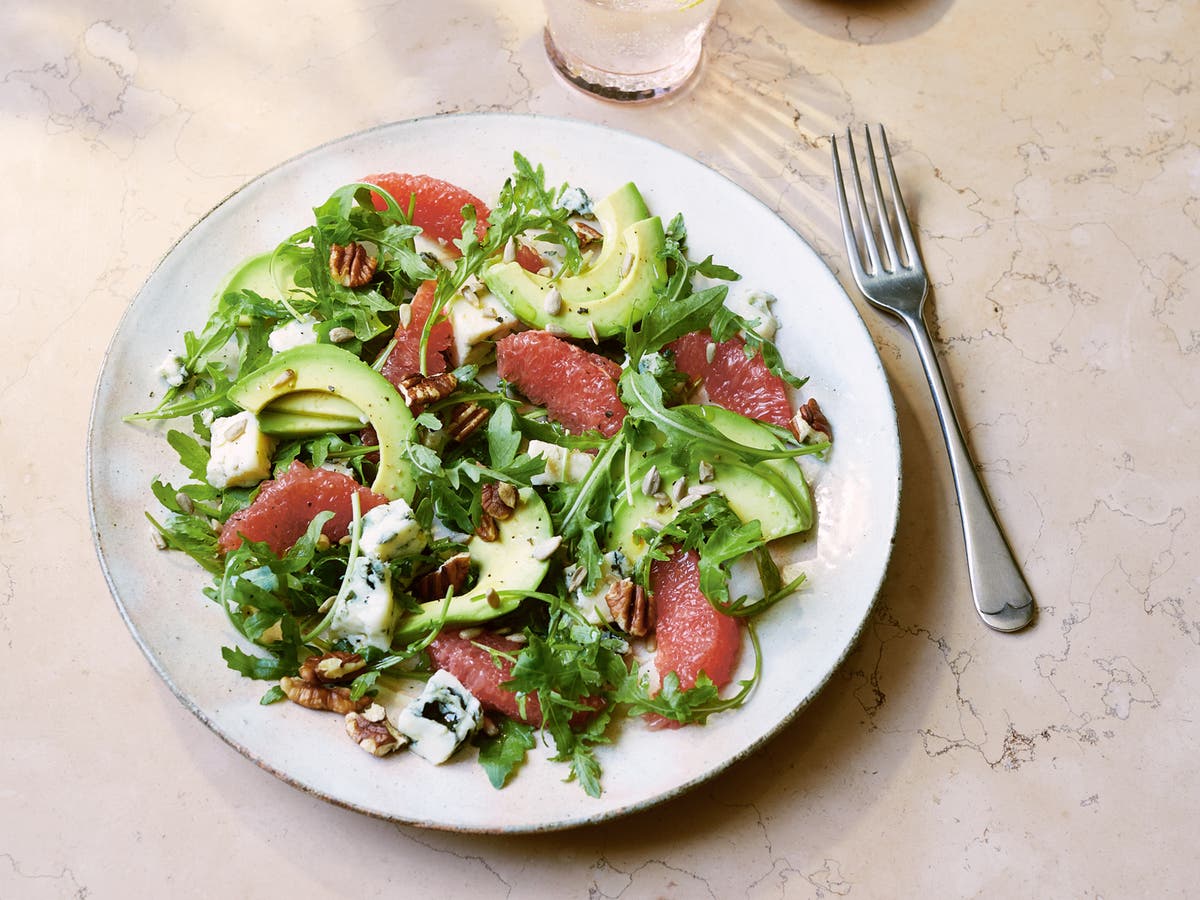 Simple summer salads: Roquefort, rocket and pink grapefruit Simple summer salads: Roquefort, rocket and pink grapefruit