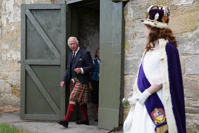 The King met Bo’ness Fair Queen Lexi Scotland on the visit (Andrew Milligan/PA)