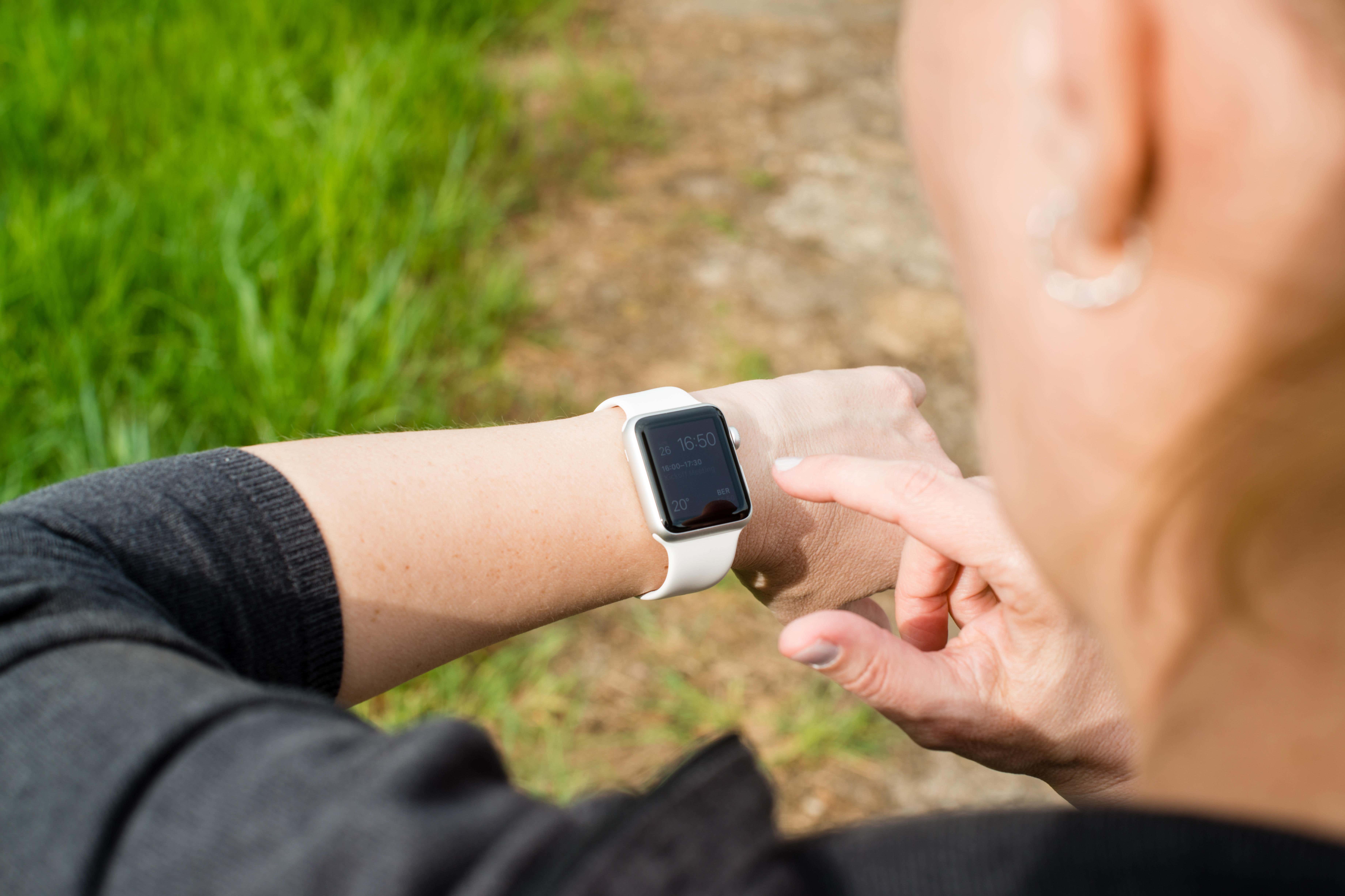 Using a smartwatch to help detect the progression of Parkinson's disease