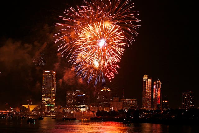 <p>MILWAUKEE - JULY 3:  Fireworks explode during a July Fourth fireworks show on the shore of Lake Michigan July 3, 2008 in downtown Milwaukee, Wisconsin.  The city traditionally has its celebration on July 3 so as not to compete with the celebrations of the surrounding communities.  (Photo by Darren Hauck/Getty Images)</p>