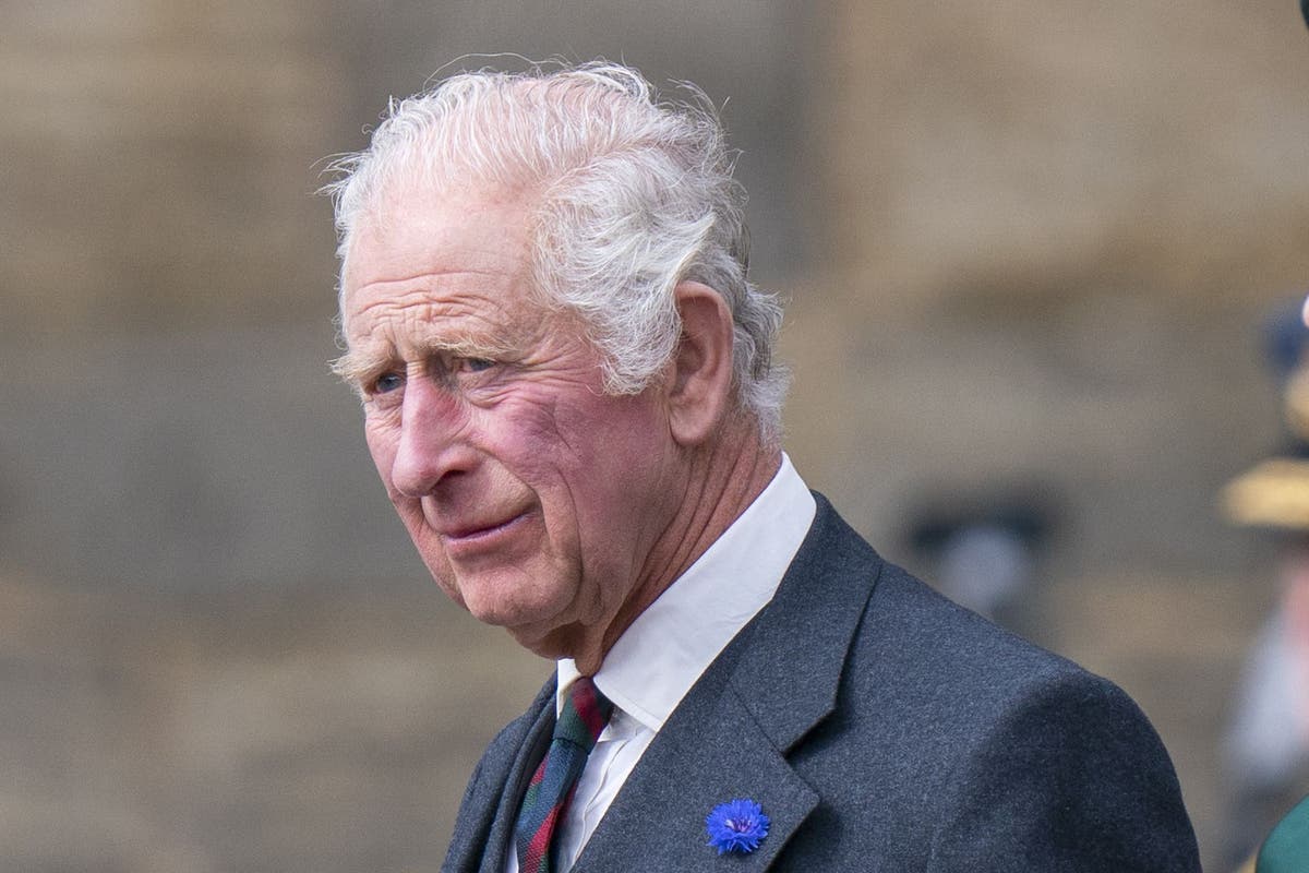King to be presented with Scotland&rsquo;s crown jewels during thanksgiving service