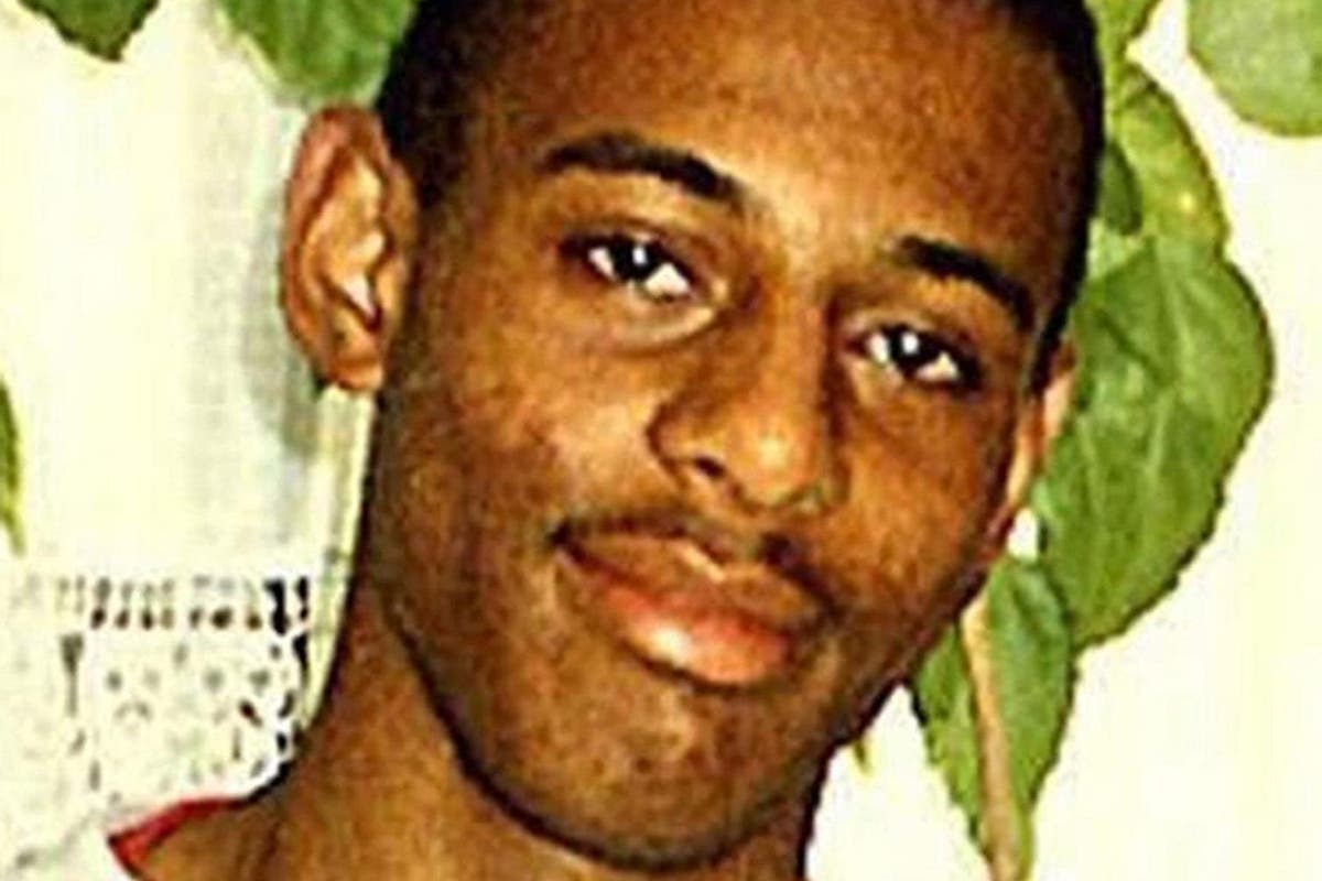 Early mistakes in Stephen Lawrence investigation are irreparable &ndash; Met chief