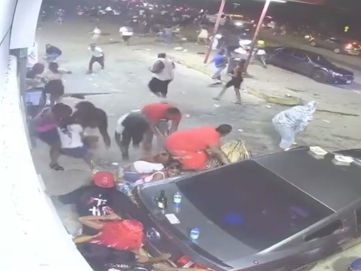 Dramatic video captures moment gunfire erupted at Fort Worth’s ComoFest ...