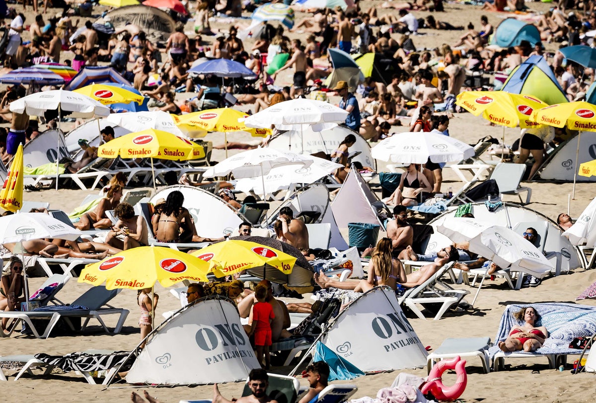 Skin cancer warning as UK cases reach record high with cheap package holidays blamed