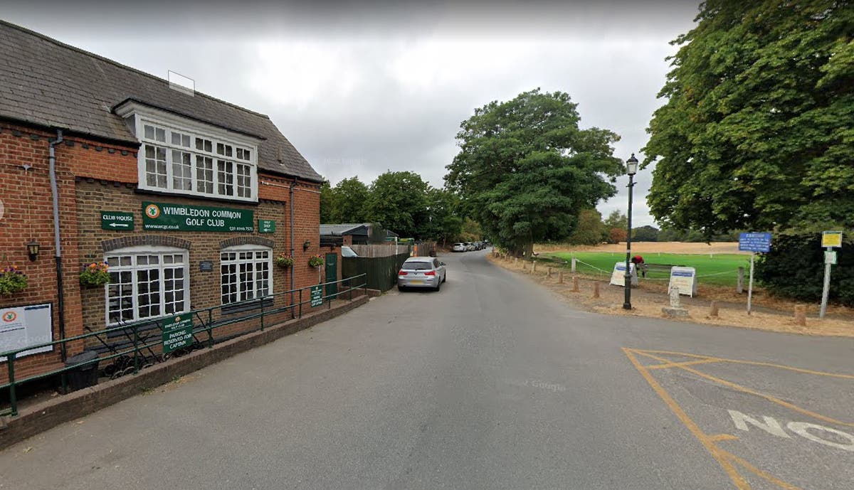 Wimbledon school crash updates &ndash; Several injured after car crashes into primary school