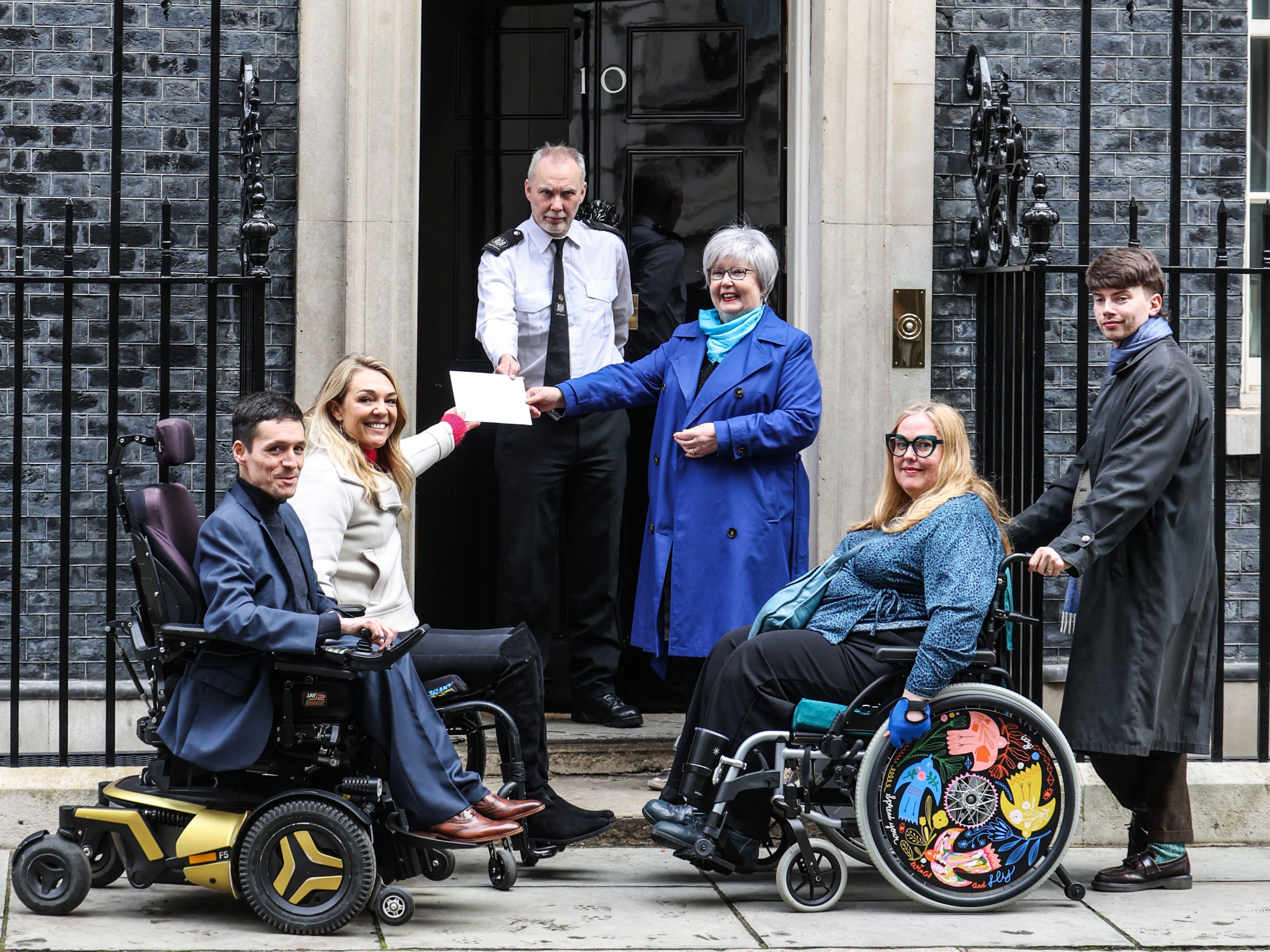 The Rights on Flights campaign delivered a letter to No 10 demanding change