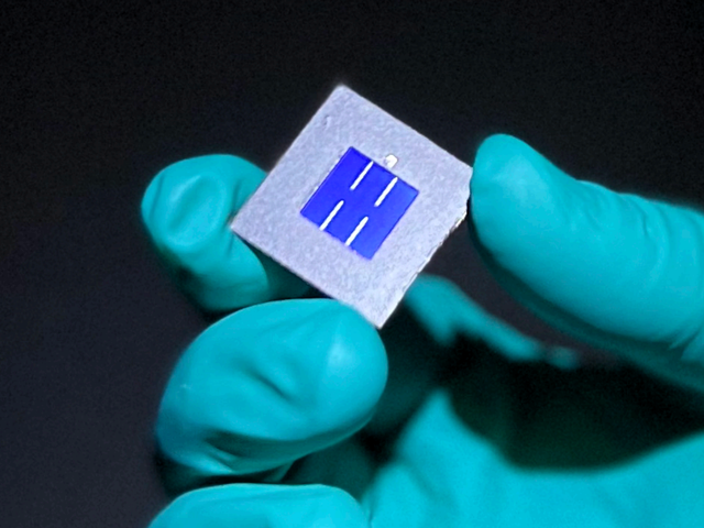 <p>A lab-scale perovskite-silicon tandem solar cell</p>