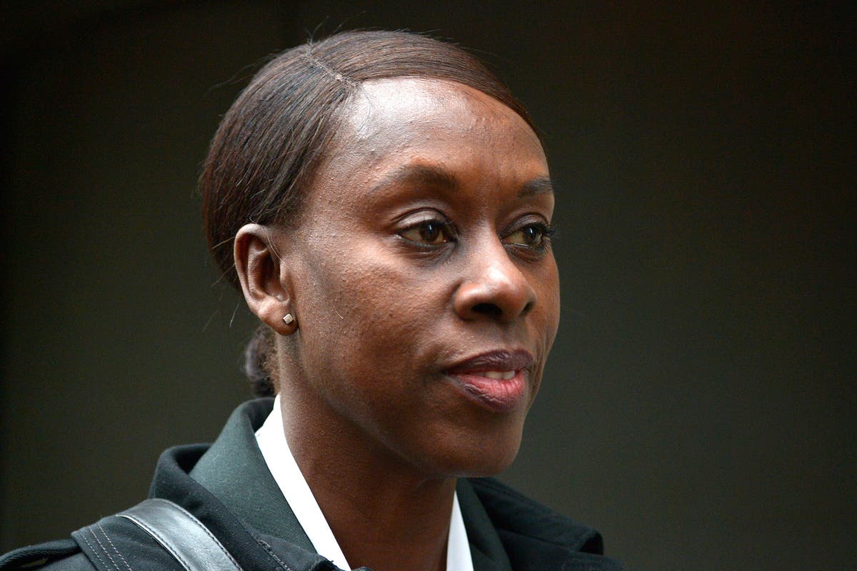 Senior Met officer pleads not guilty to failing to disclose information