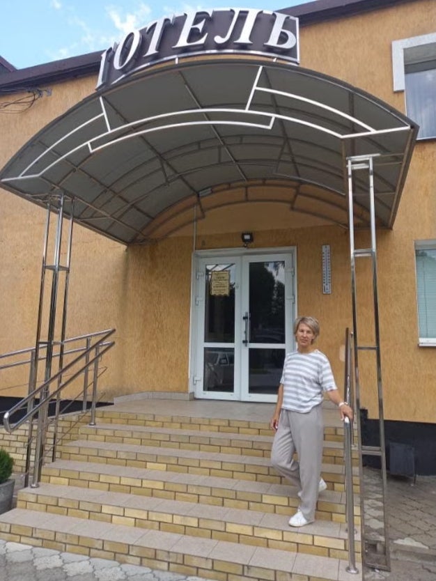 Tetyana Shevchenko in front of her hotel