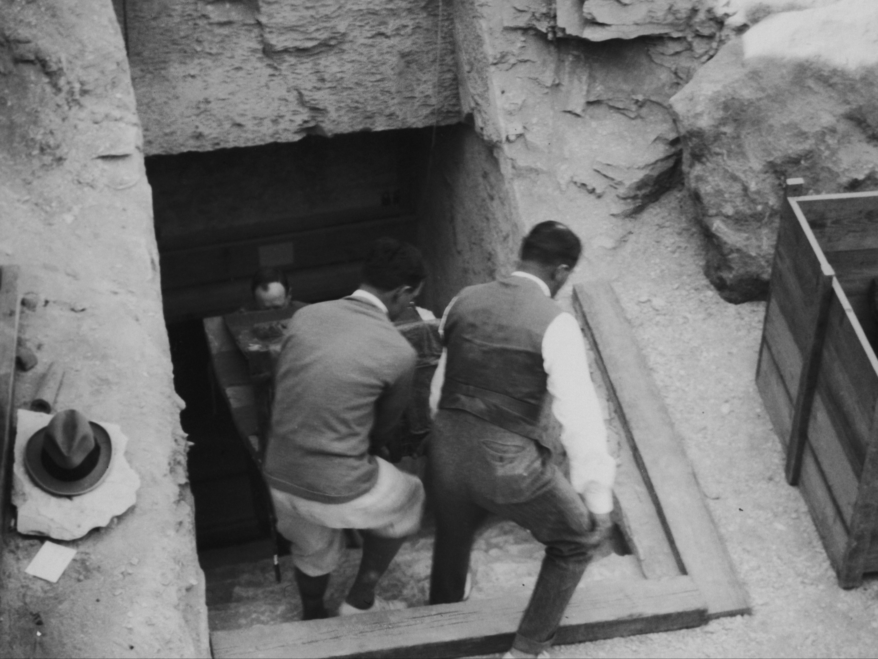 Crates are brought out of the newly discovered tomb of Tutankhamun in the Valley of the Kings, Luxor, in 1923