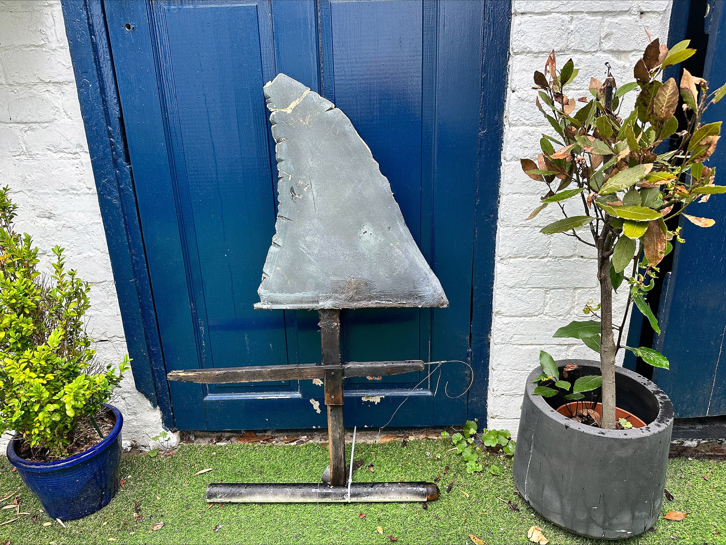 'Great white shark' off UK beach terrifies children - after prankster puts fake fin in water - Vimarsana News