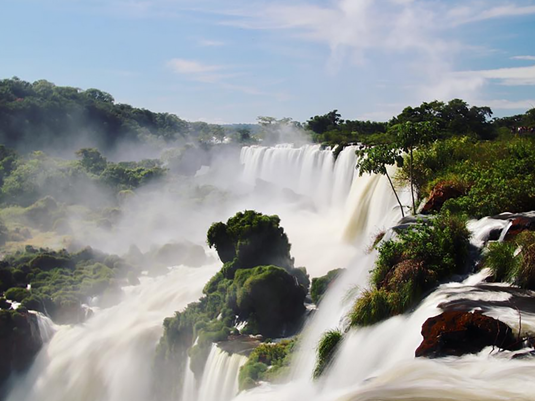 The Iguazu waterfalls are located on the border between Argentina and Brazil