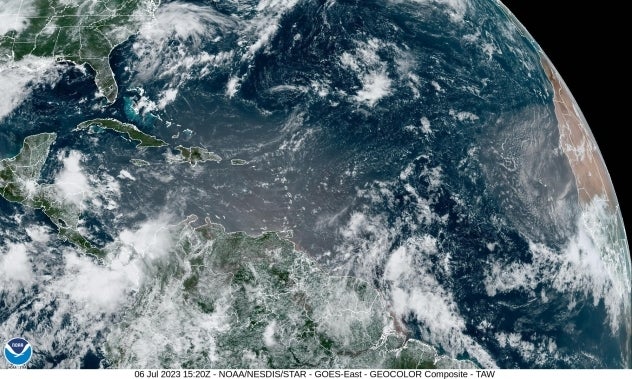 <p>Vast clouds of dust from the <a href="/topic/sahara">Sahara</a> desert are moving across the Atlantic Ocean this week</p>