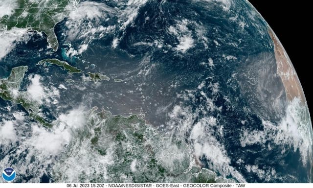 <p>Vast clouds of dust from the <a href="/topic/sahara">Sahara</a> desert are moving across the Atlantic Ocean this week</p>