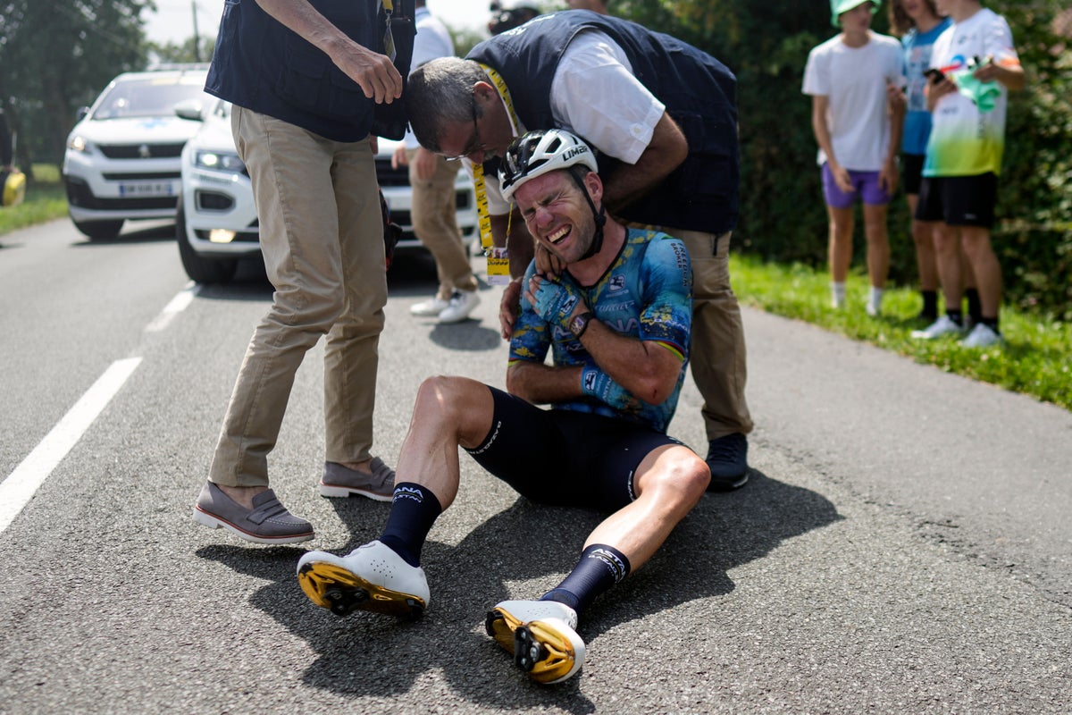 Mark Cavendish to miss out on Tour de France history after crash