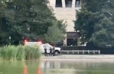 Police on scene of Central Park lake where man’s body found