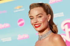 Margot Robbie hits Barbie red carpet in 1960s Mattel-inspired gown