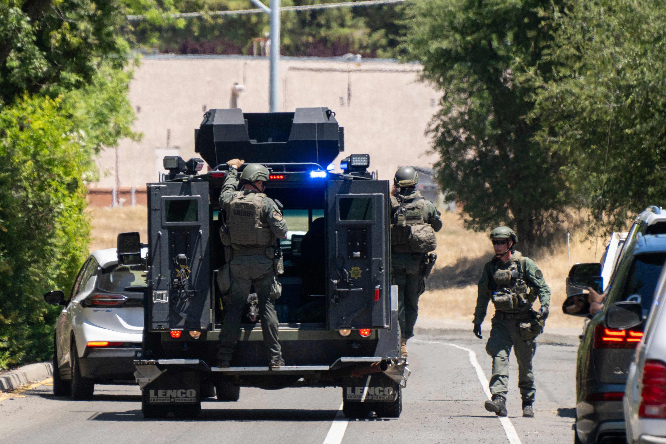 Barking dog helps police recapture murder suspect who escaped - Vimarsana News