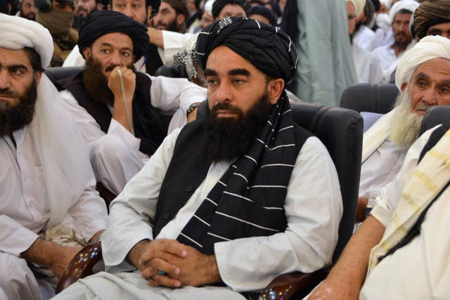 <p>Taliban spokesperson Zabihullah Mujahid attends a public meeting in the second district of Kandahar</p>