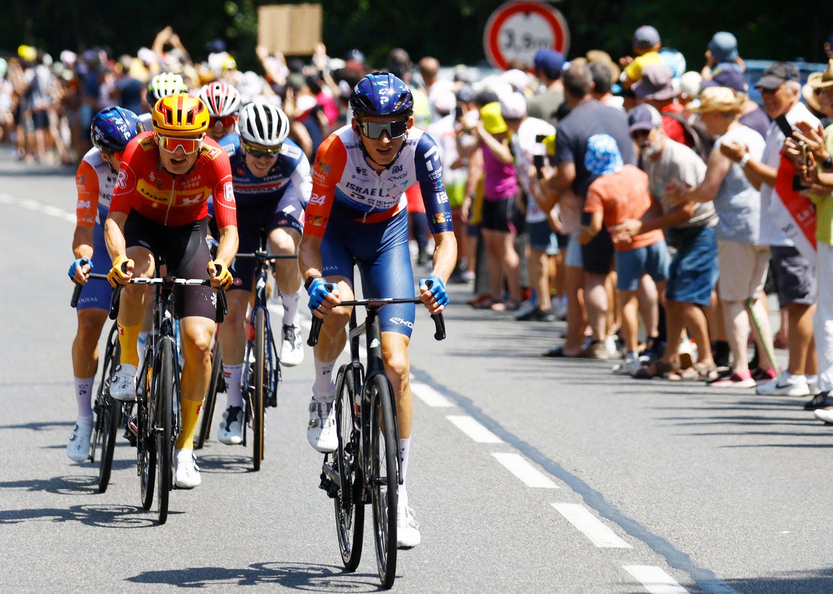 Tour de France 2023 stage 10 LIVE: Tour resumes as riders tackle hilly route from Parc Vulcania to Issoire