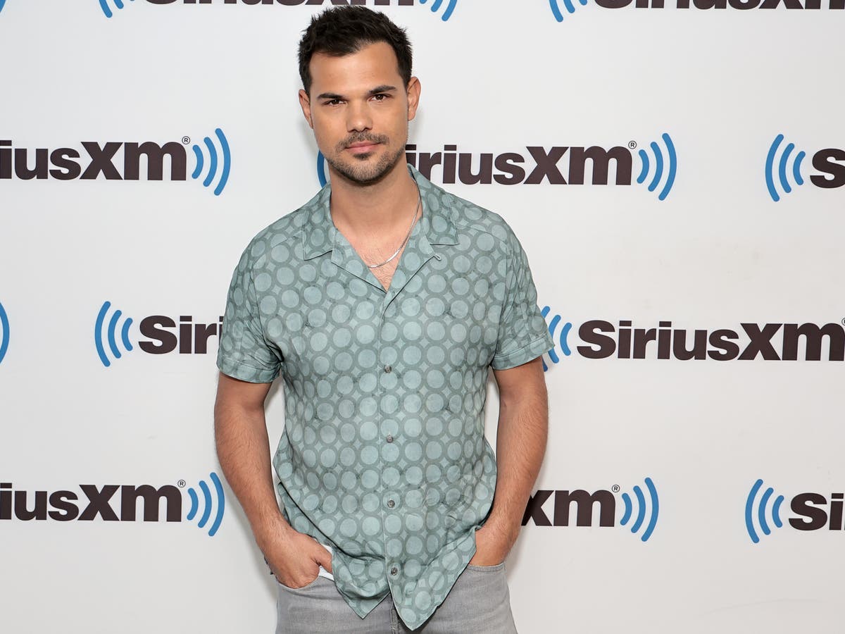 Taylor Lautner says people have been pronouncing his name wrong ‘for decades’