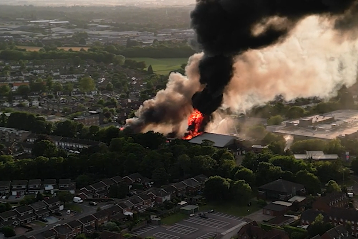 Residents told to close windows amid fire at Baldock industrial estate