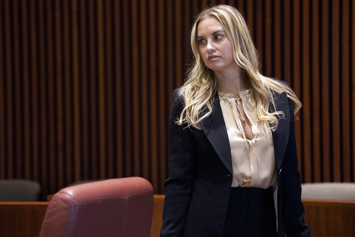 Plastic surgeon who livestreamed procedures on TikTok loses medical licence Plastic surgeon who livestreamed procedures on TikTok loses medical licence