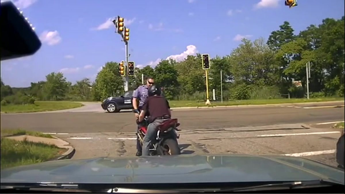 Police officer pushed into traffic by motorcyclist during Massachusetts traffic stop