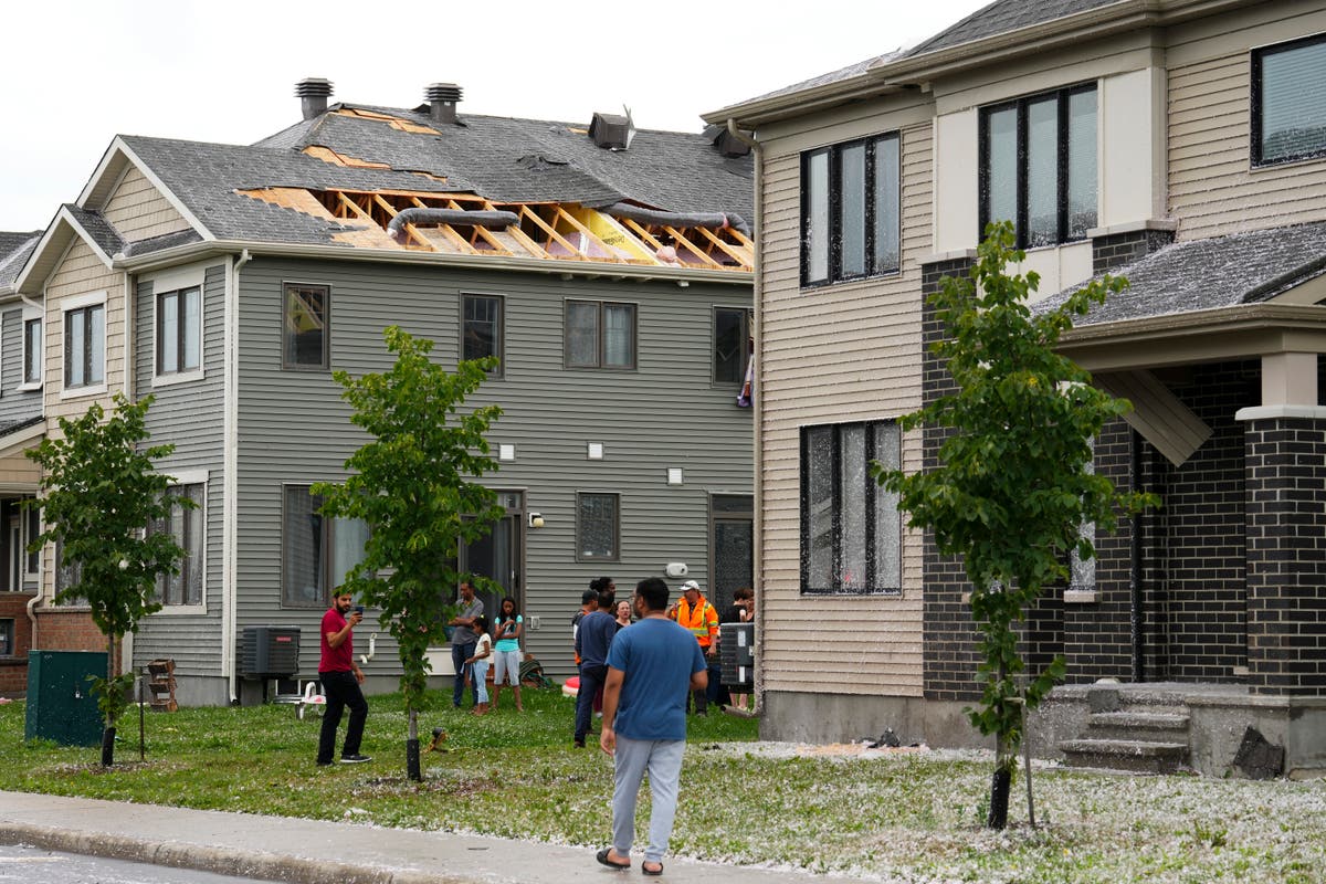 Tornado damages more than 100 homes after hitting Canadian suburb | The ...