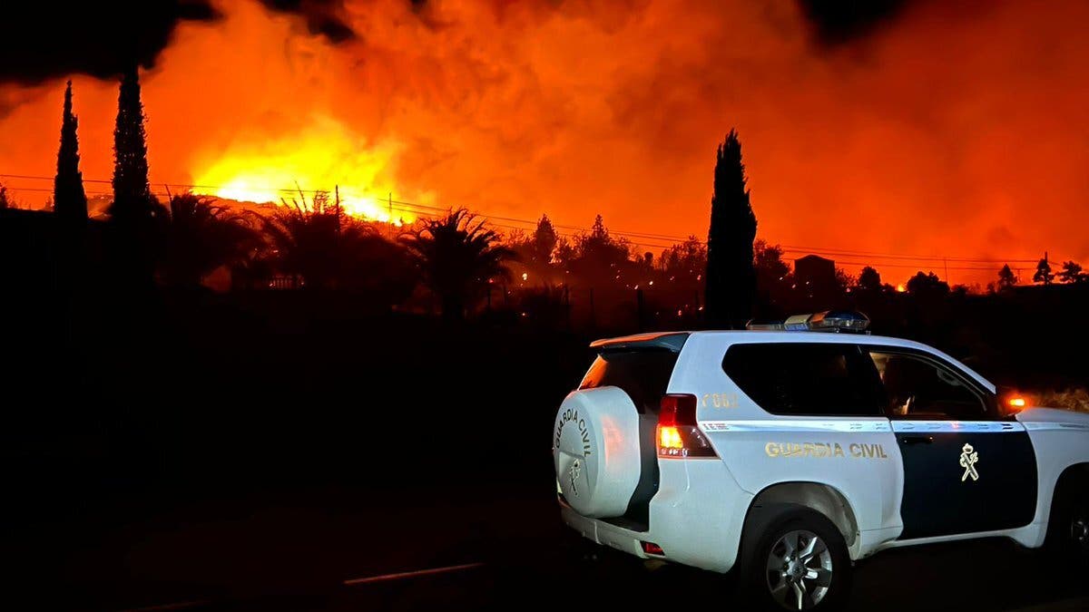 Noticias sobre la ola de calor en Europa de 2023: los incendios forestales en España destruyen hogares mientras el calor de 40 °C se apodera del continente