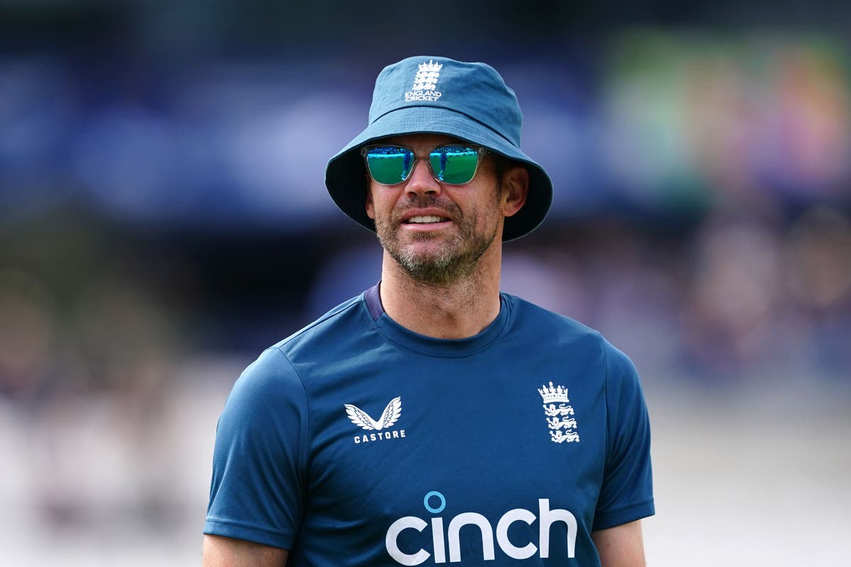 England recall James Anderson at Old Trafford with Moeen Ali to bat at three