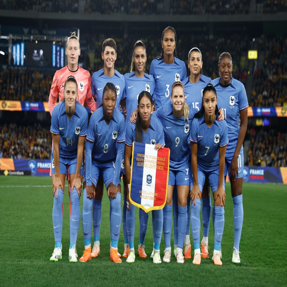 Stars return as Renard turns the page with France