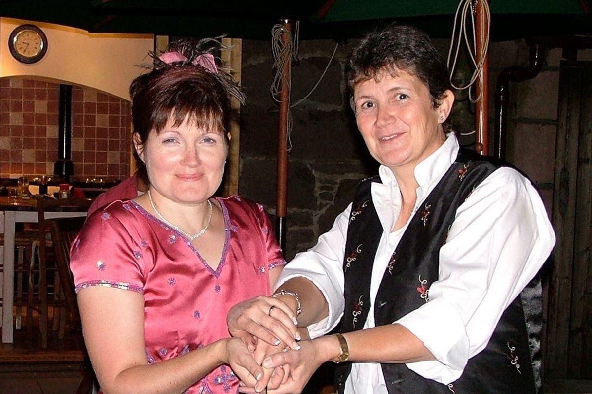 Woman who lost her wife to hospital-acquired Covid tells inquiry of trauma