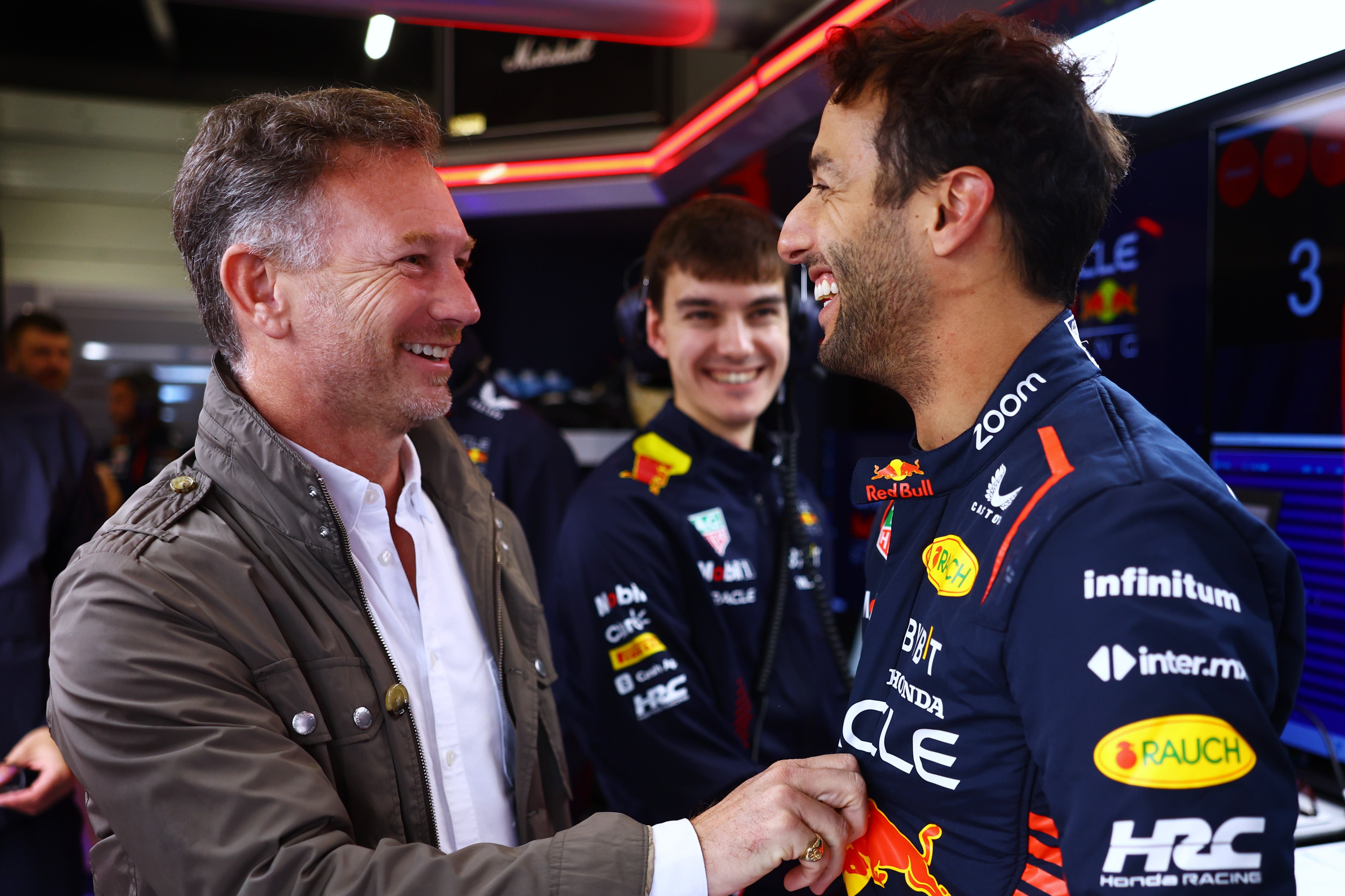 Ricciardo speaks to Christian Horner at last week’s test – hours later he was back on the grid