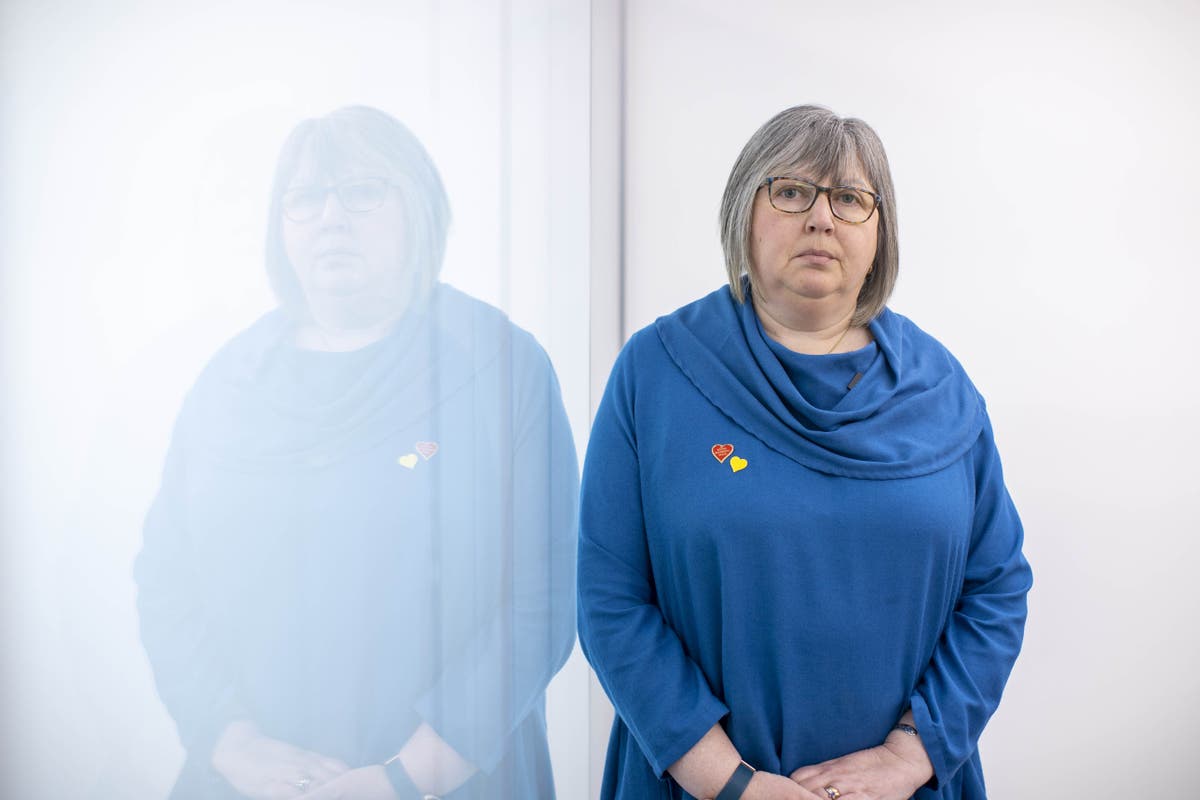 Covid victim was &lsquo;double-bagged like toxic waste&rsquo;, daughter tells inquiry