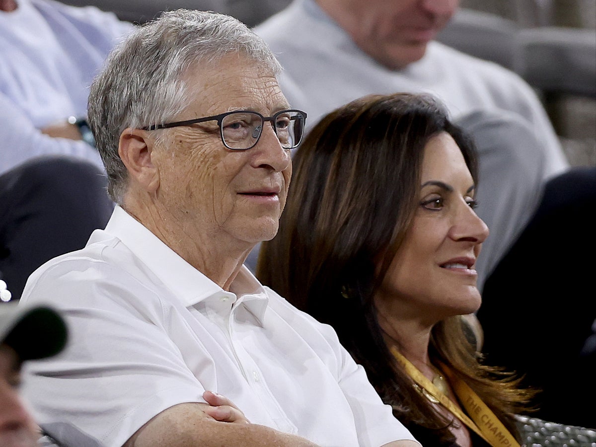 Bill Gates’ rep responds to rumours that he is engaged after his girlfriend is seen wearing ring