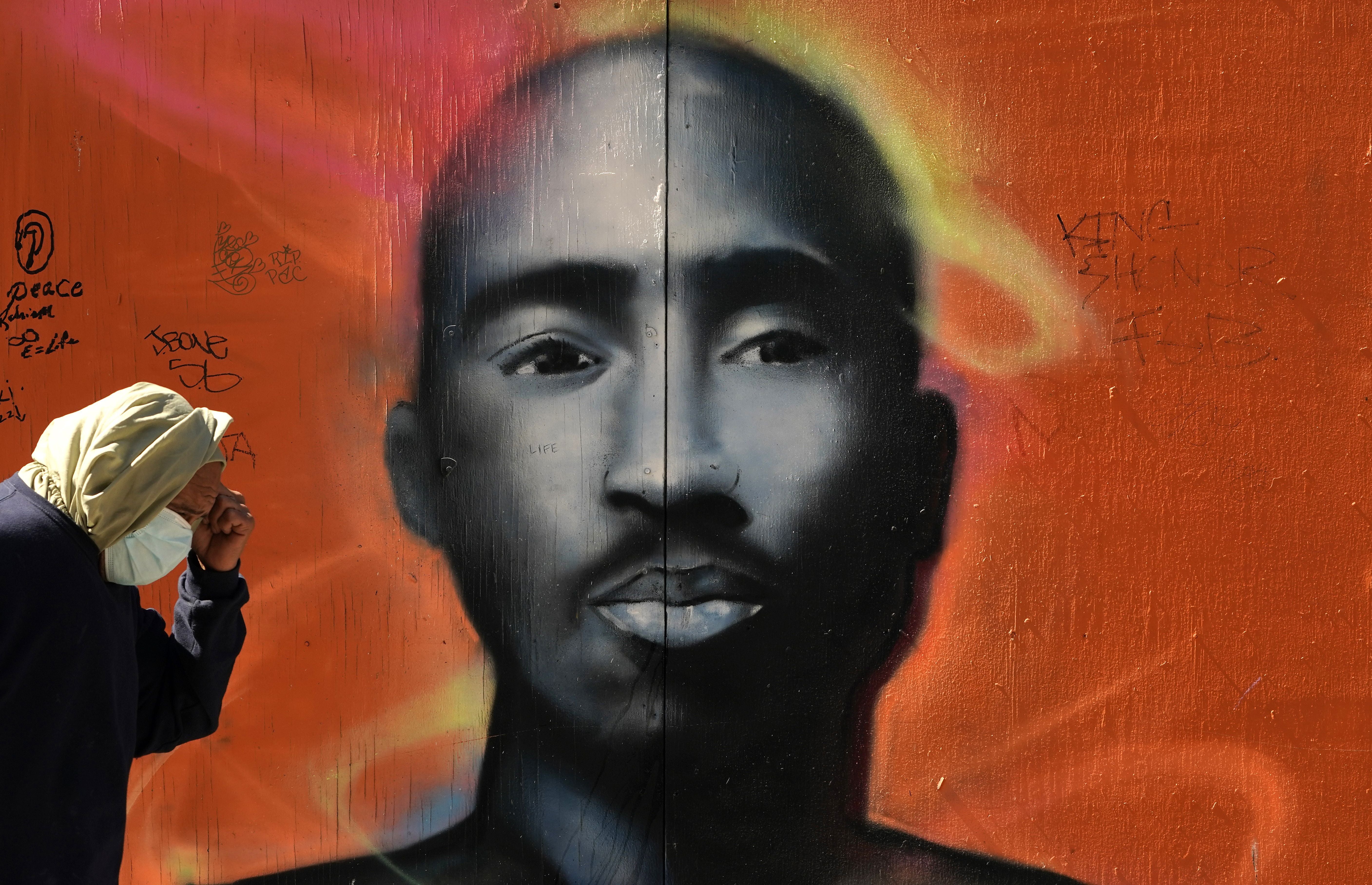 A mural of the late rapper Tupac Shakur in the Harlem area of New York City
